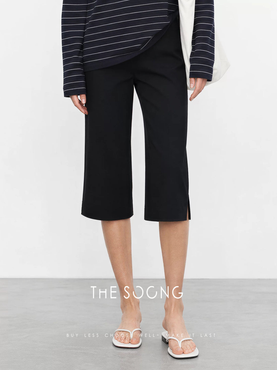 THESOONG / Black Stretch Five-Point Pants for Women Summer High Waist Slimming Side Slit Commuter Shorts HWKZ9381