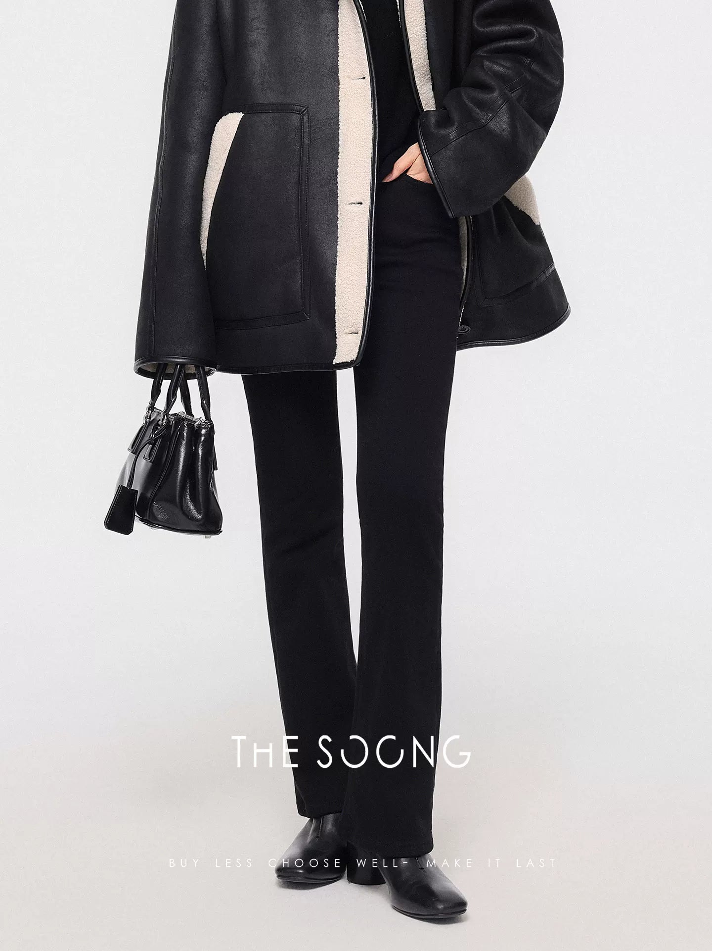THESOONG / Annual Black Cow Thickened and Fleece-lined High-waist High-stretch Zipper Flared Black Jeans for Women 7929