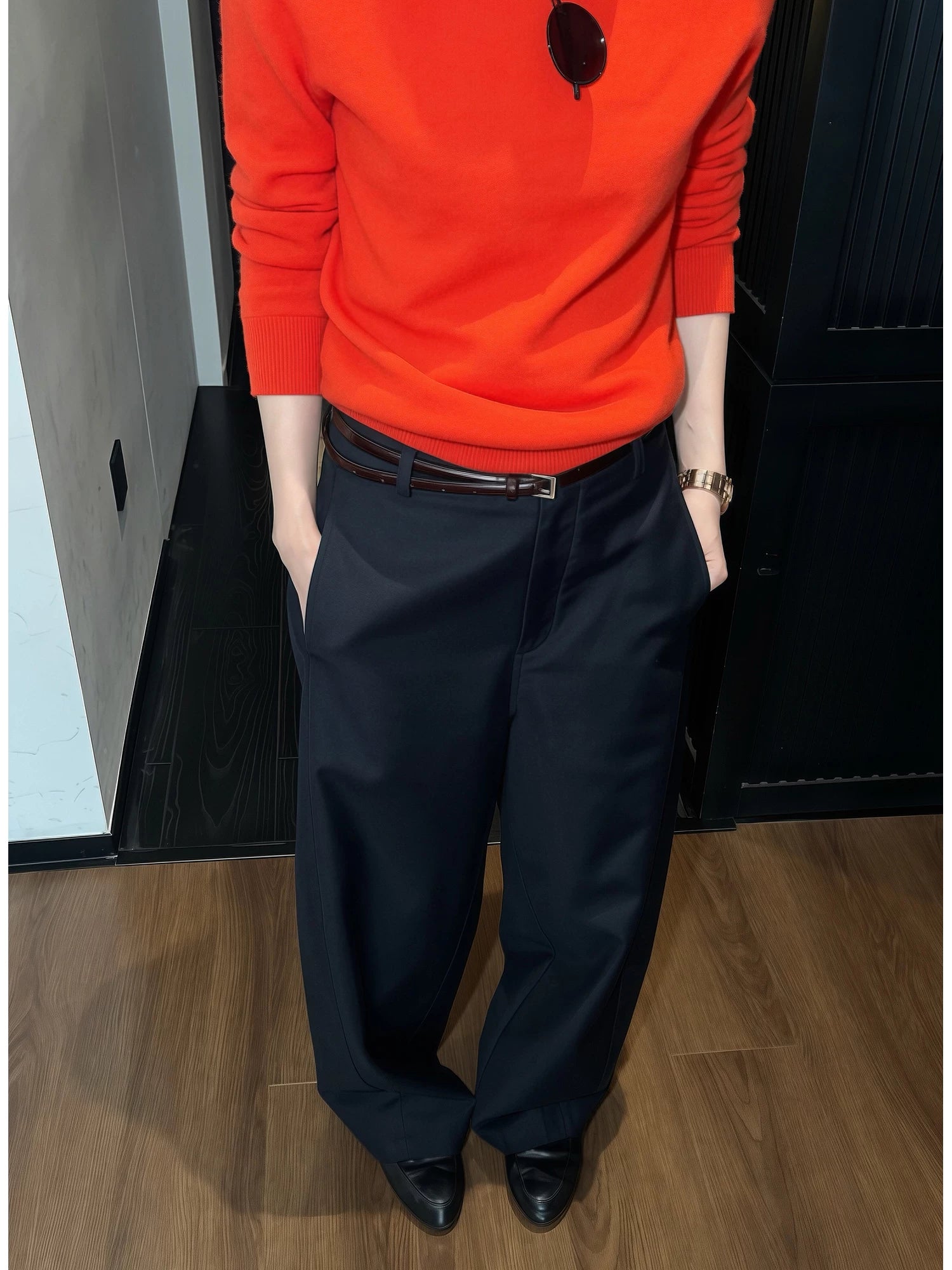 THESOONG/Simple Line Pants Relaxed Glossy Structured Draped Loose Slimming Slanted Cut Casual Trousers, Women 6882
