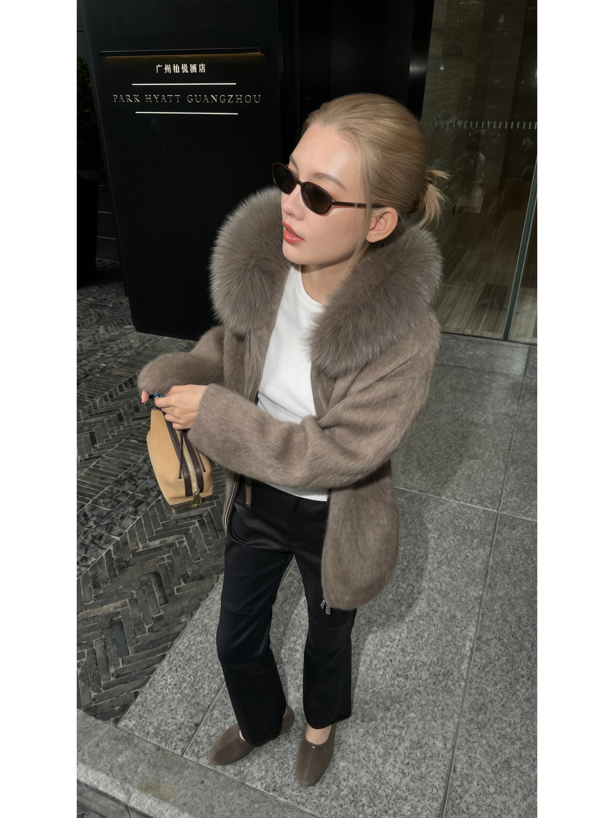 THESOONG/Hot Cocoa yak fleece lock-in warm ultra-lightweight, non-tie loose sweater jacket for women 9569