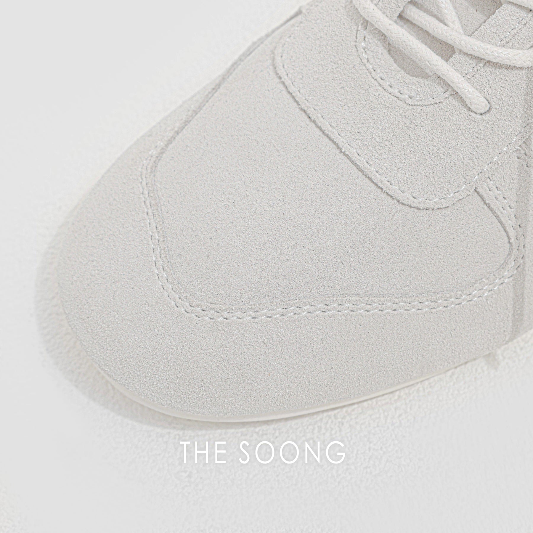 THESOONG/Suede White Sneakers Classic Cow Suede Lace-Up Soft Versatile Casual Shoes 8424