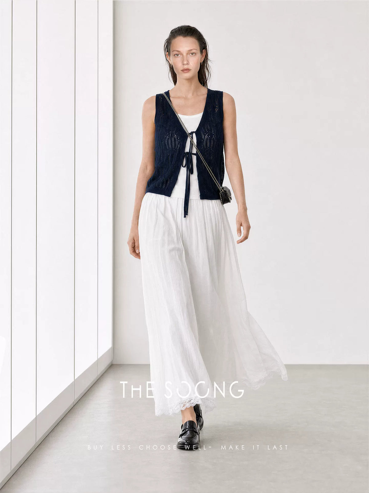 THESOONG / Island Stroll Breathable Skin-Friendly Navy Solid Loose Layered Knit Vest 9156