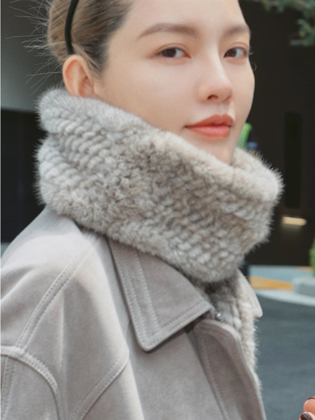 THESOONG / Mist Velvet 100% Mink Cloud-Like Soft Fashion Warm Scarf 9137