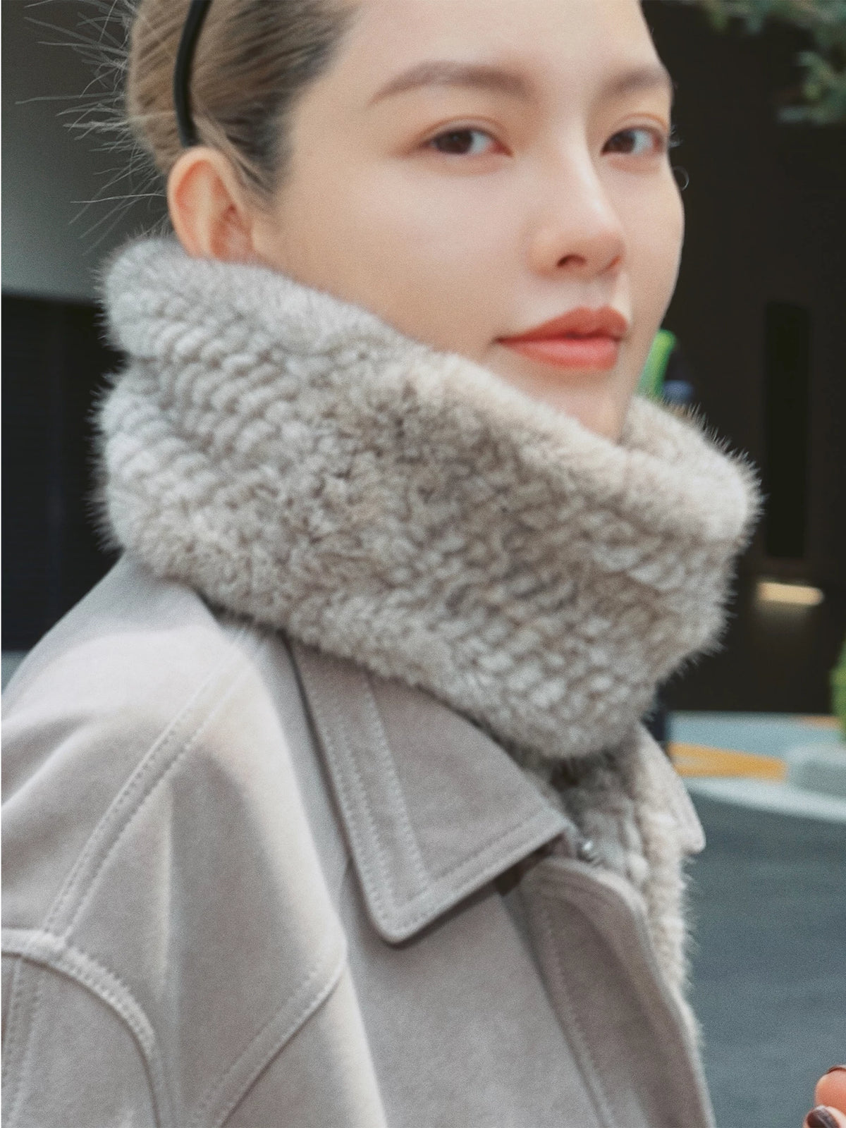 THESOONG / Mist Velvet 100% Mink Cloud-Like Soft Fashion Warm Scarf 9137
