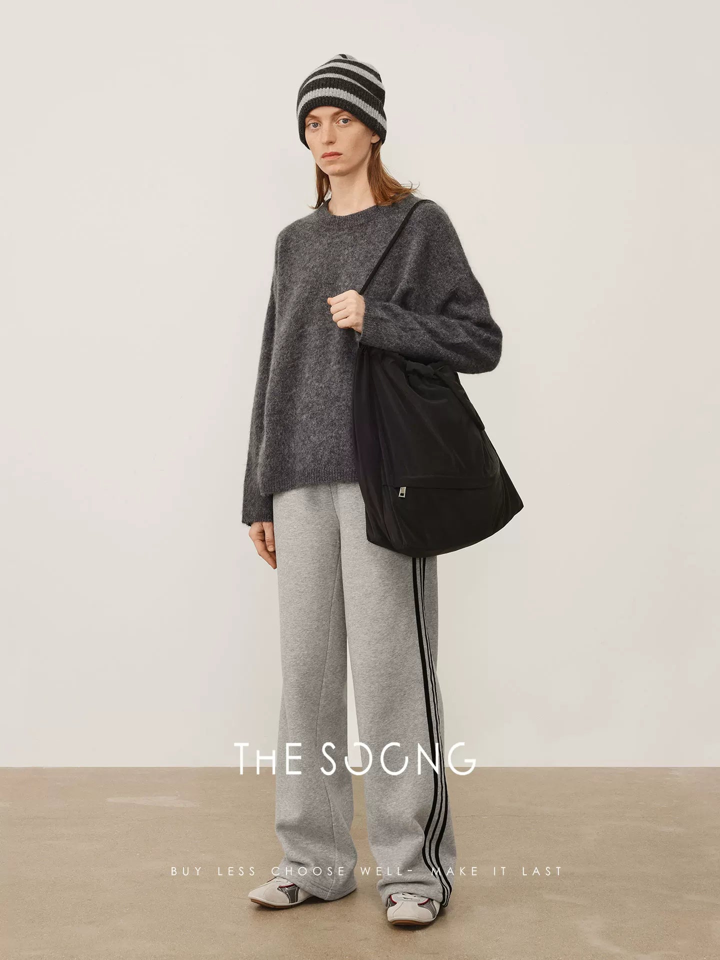 THESOONG / School Uniform Pants Fleece-lined Thick Comfortable Slim Side Stripes Adjustable Cuffed Casual Pants Women 8210