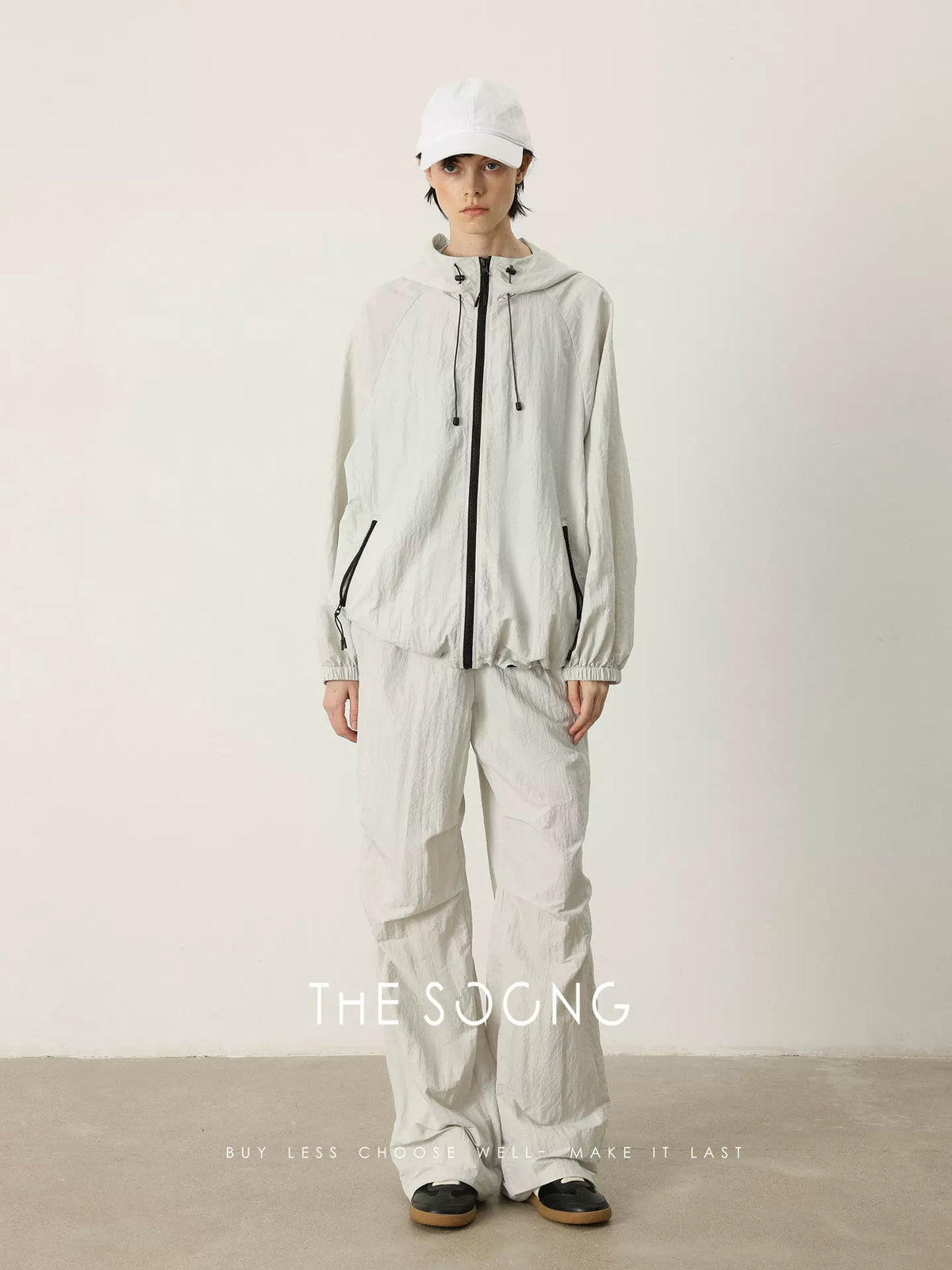 THESOONG / Crisp and Neat Minimalist Lightweight Gender-Neutral Relaxed Fit Hooded Stand Collar Casual Set for Women 7007