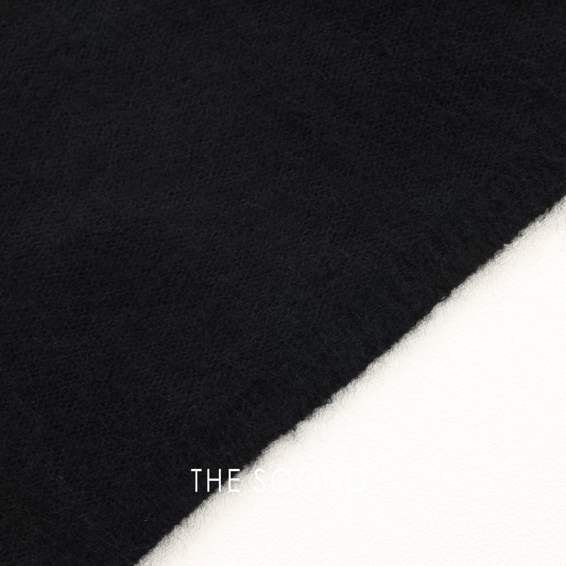 THESOONG Super comfortable cashmere sweater Wool and cashmere blend black loose round neck sweater 7562