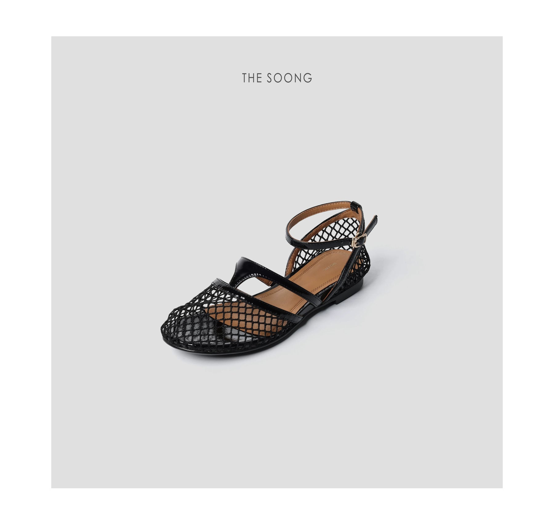 THESOONG / Hollow-Out Sandals Classic Breathable Mesh Lightweight Cross-Strap Sandals 7159