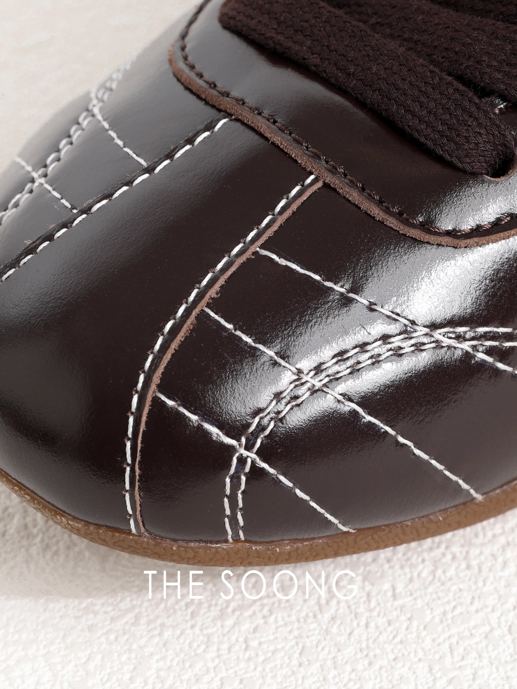 THESOONG/Mocha brown tone shiny soft leather stitched partition retro Derby flat shoes 9398
