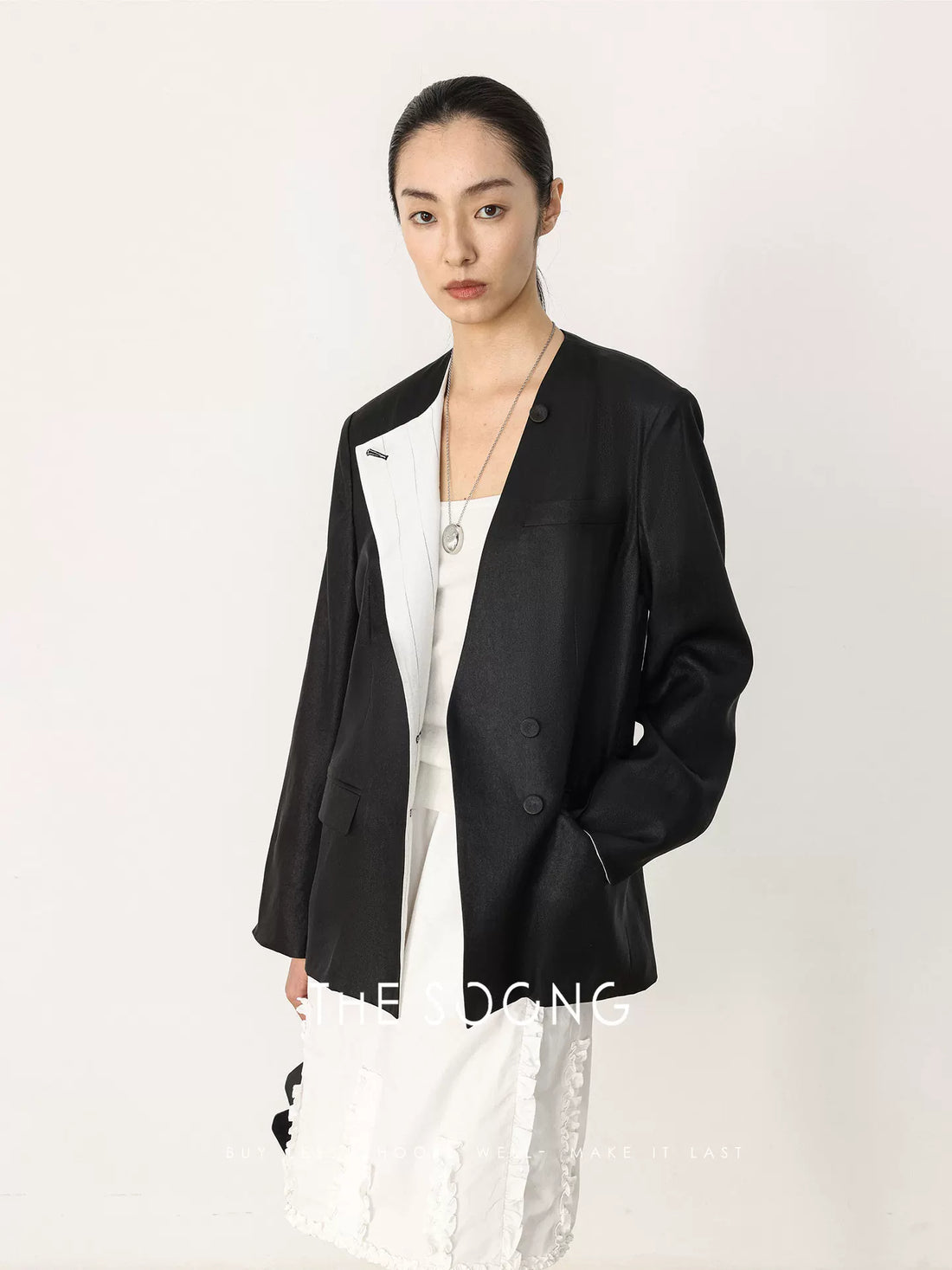 THESOONG\春季新品桑蚕丝上衣女设计款外套女双排扣西装HWWT8659