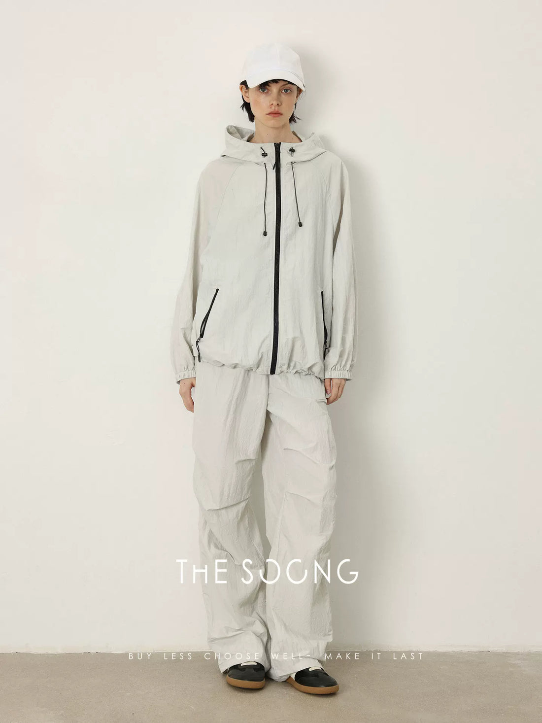 THESOONG/干爽利落 极简轻盈无性别松弛感连帽立领休闲套装女7007