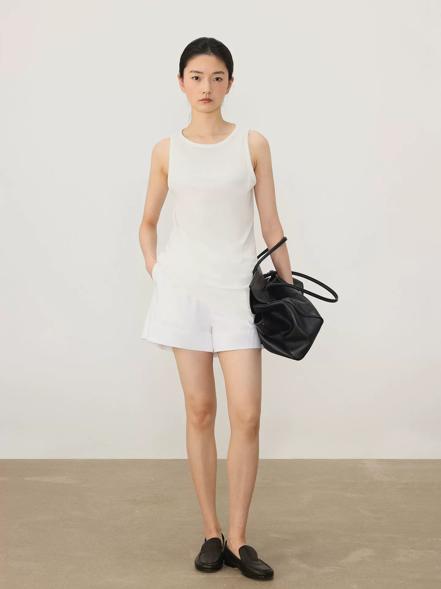 THESOONG/ Basic White Minimalist Small Vest for Women, Soft, Skin-friendly, Stretch Wool Base Top 7761