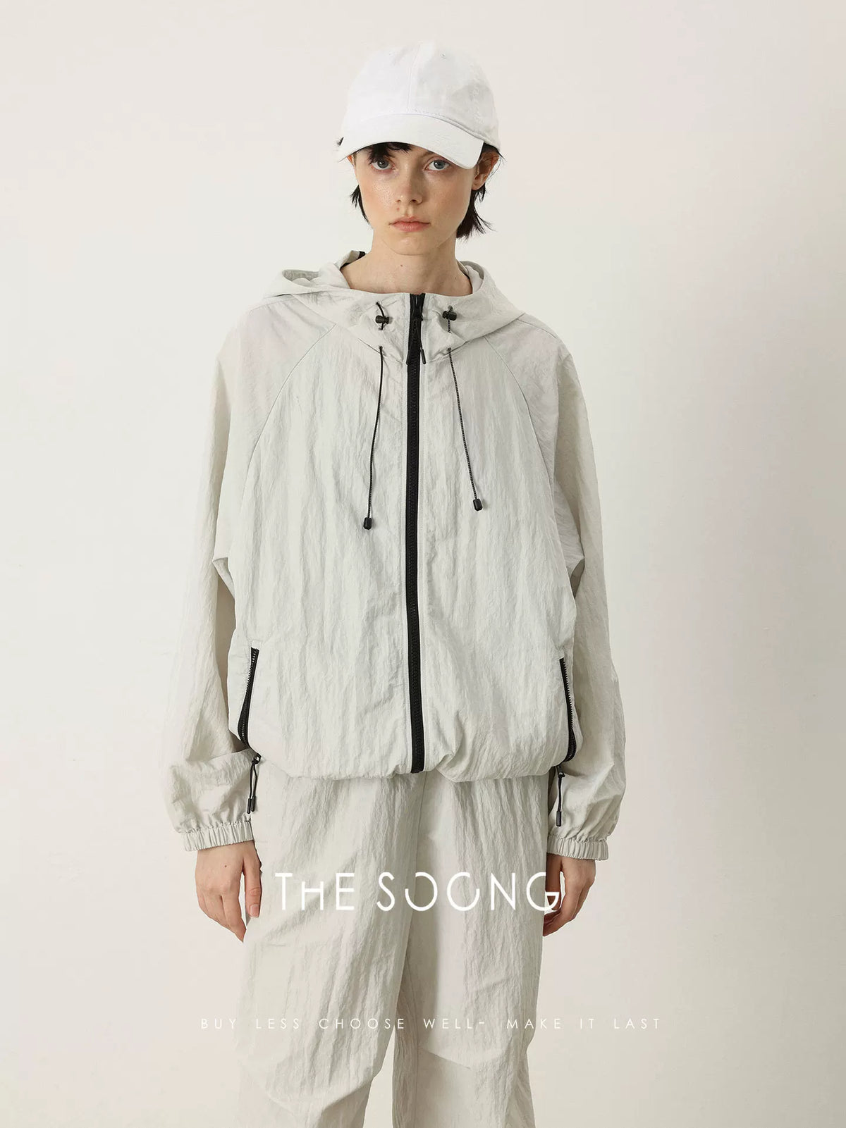 THESOONG / Crisp and Neat Minimalist Lightweight Gender-Neutral Relaxed Fit Hooded Stand Collar Casual Set for Women 7007
