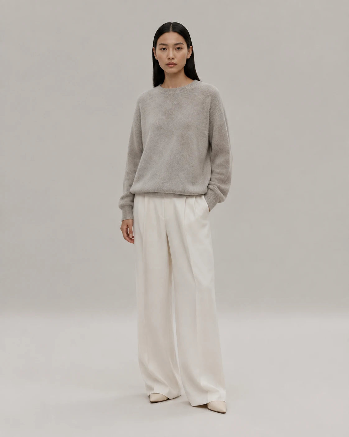 CASHMERE CREWNECK SWEATER